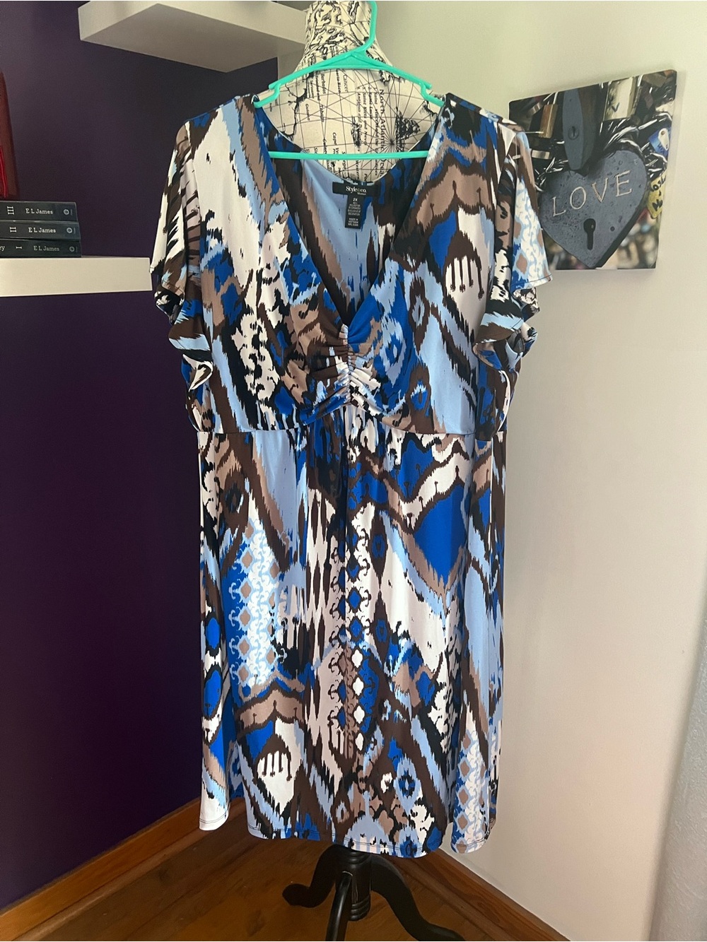 7 for $30 Style & Co. Blue, Brown & White Abstract Print V-Neck Midi Dress